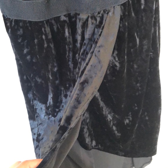 NYC Eva Mendes Velvet Dress - Picture 5 of 5